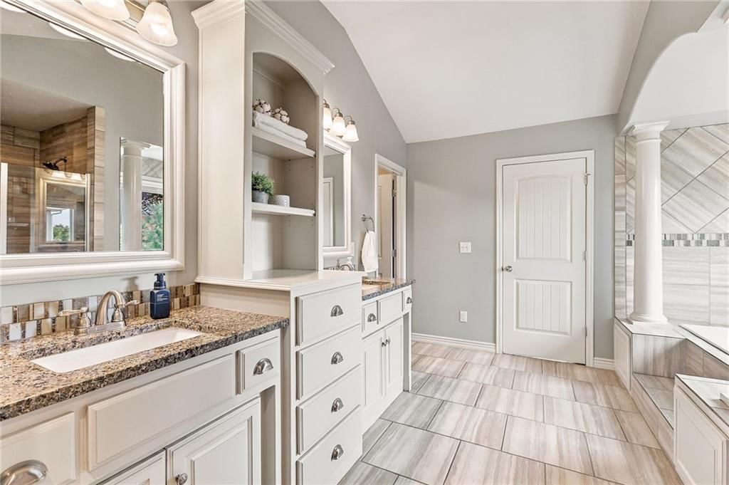 Photo 41 of 58 - 104 SW Shores Drive, Blue Springs, MO 64064