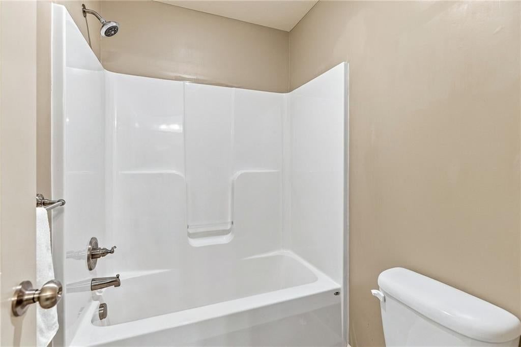 Photo 27 of 58 - 104 SW Shores Drive, Blue Springs, MO 64064