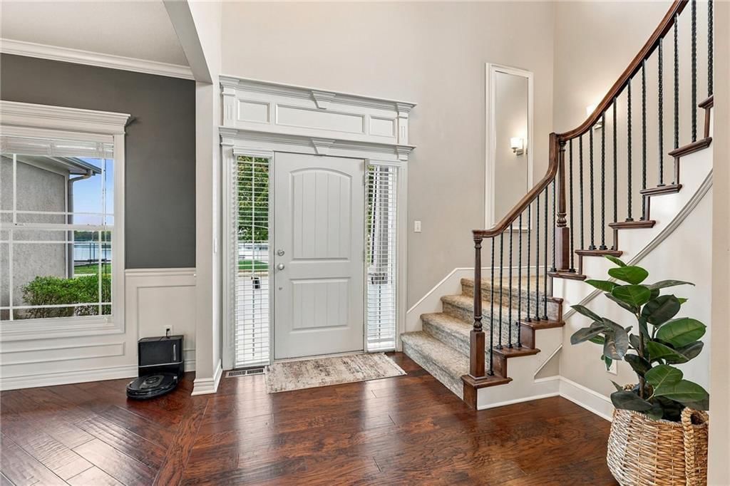 Photo 15 of 58 - 104 SW Shores Drive, Blue Springs, MO 64064