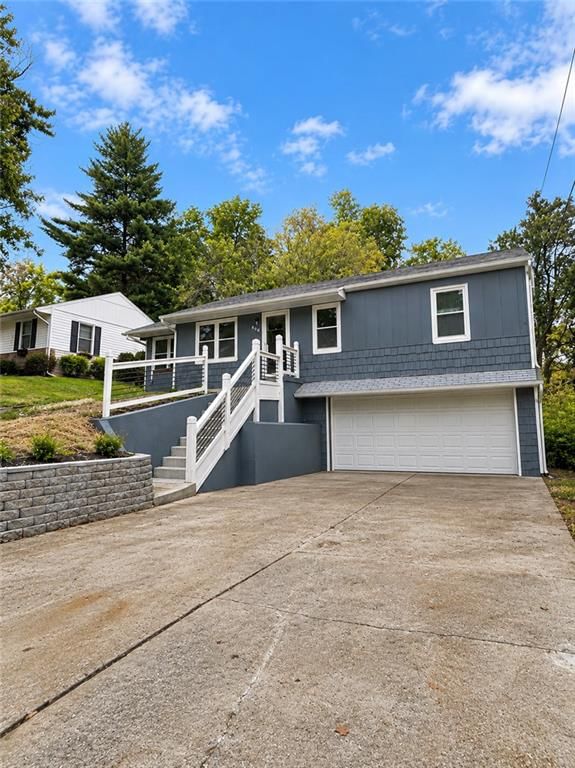 626 NE 41st Terrace, Kansas City, MO: listing photo 2