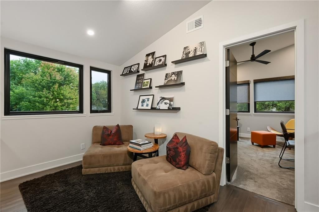 Photo 22 of 49 - 3004 W 82nd Terrace, Leawood, KS 66206