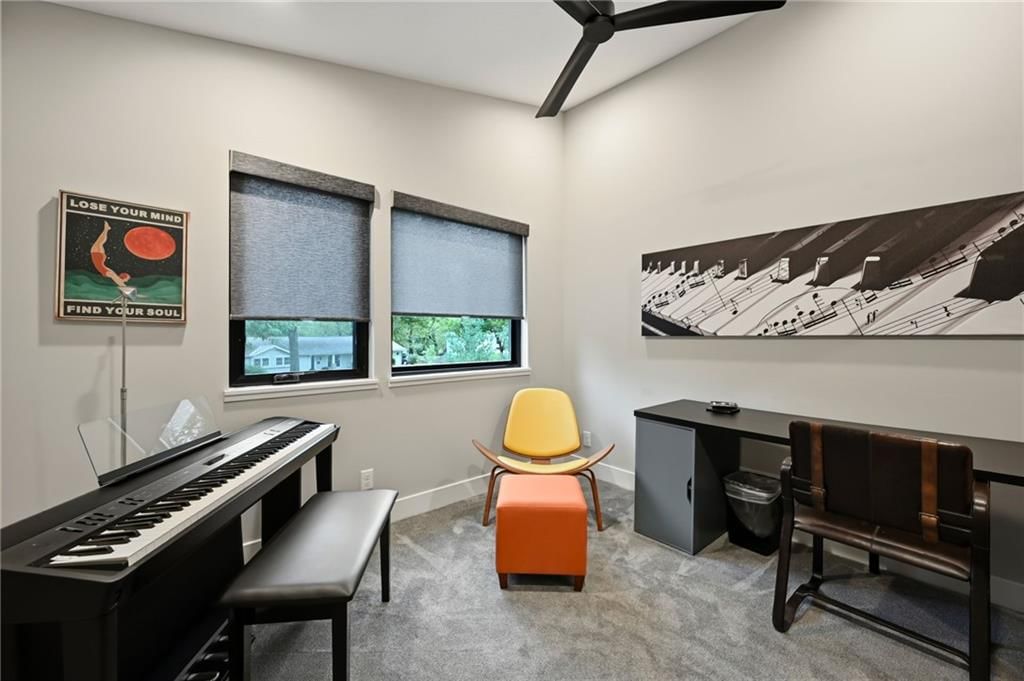 Photo 23 of 49 - 3004 W 82nd Terrace, Leawood, KS 66206