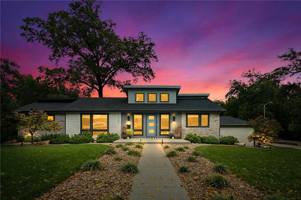 3004 W 82nd Terrace, Leawood, KS: listing photo 3