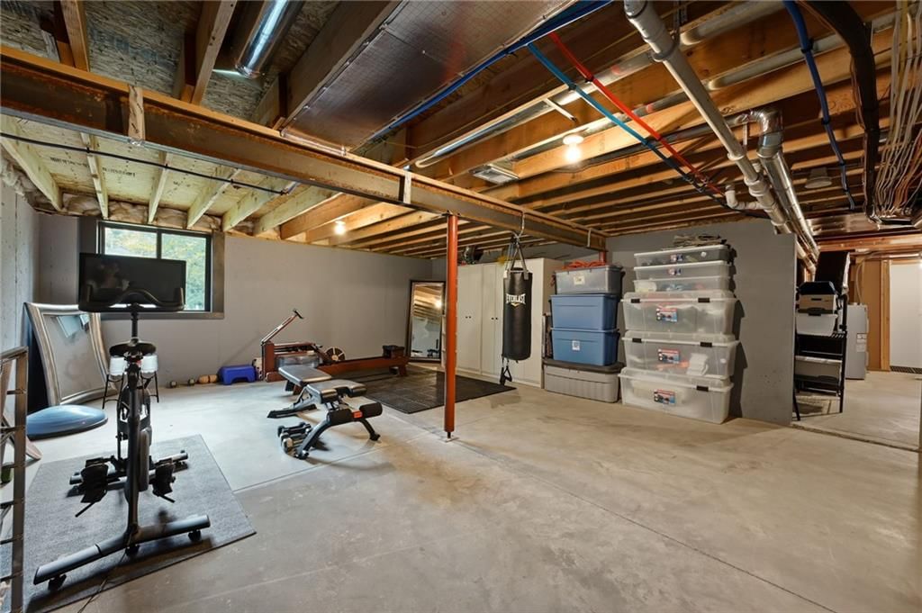 Photo 33 of 49 - 3004 W 82nd Terrace, Leawood, KS 66206