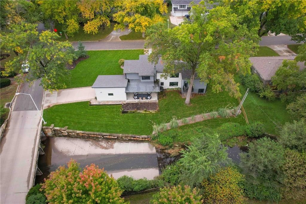 Photo 47 of 49 - 3004 W 82nd Terrace, Leawood, KS 66206