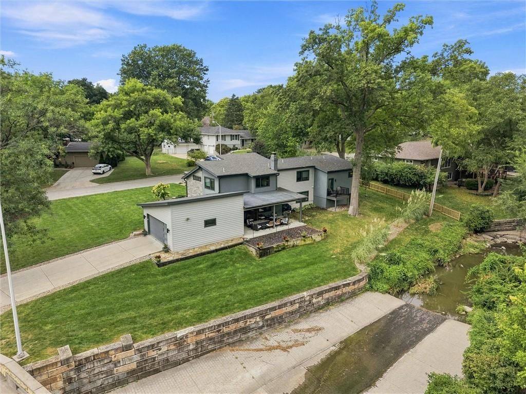 Photo 45 of 49 - 3004 W 82nd Terrace, Leawood, KS 66206