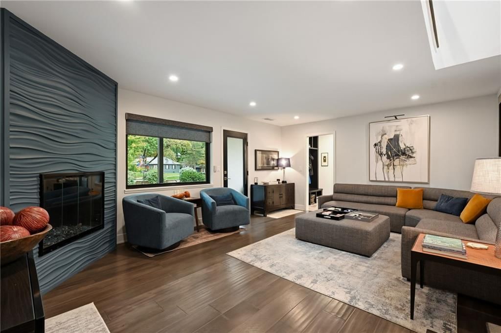 Photo 27 of 49 - 3004 W 82nd Terrace, Leawood, KS 66206
