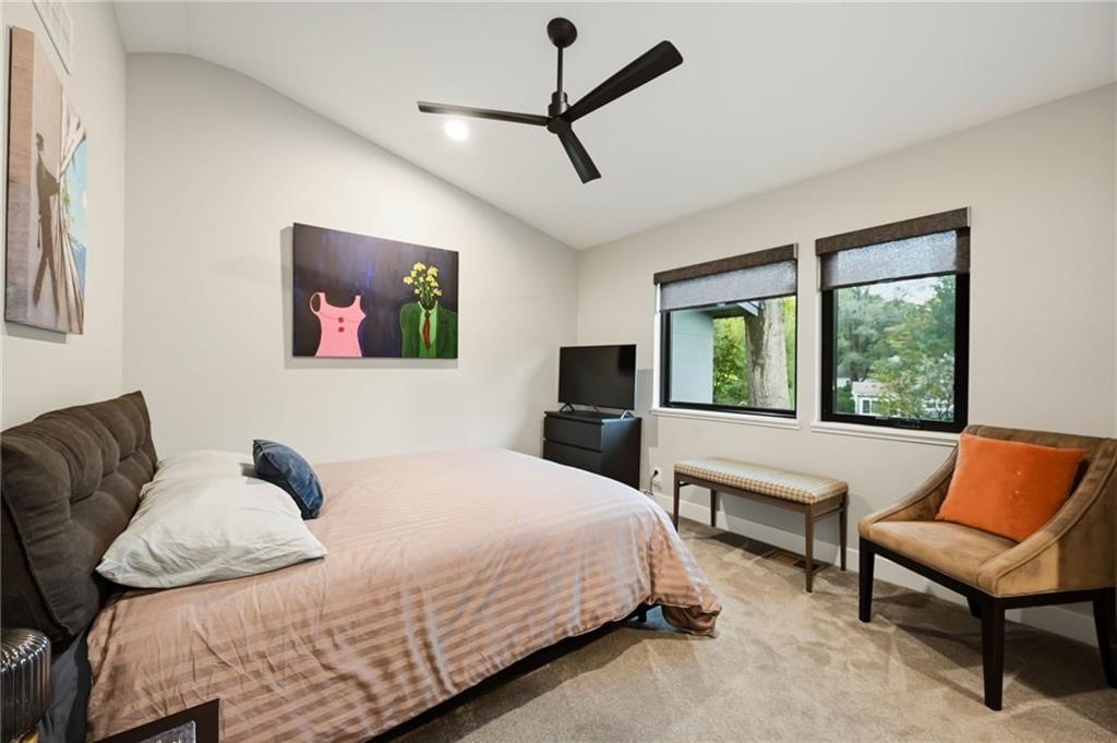 Photo 25 of 49 - 3004 W 82nd Terrace, Leawood, KS 66206