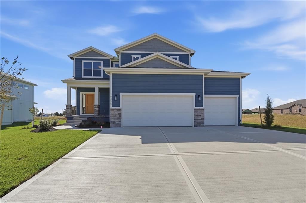 Photo 28 of 28 - 18455 W 195th Street, Spring Hill, KS 66083