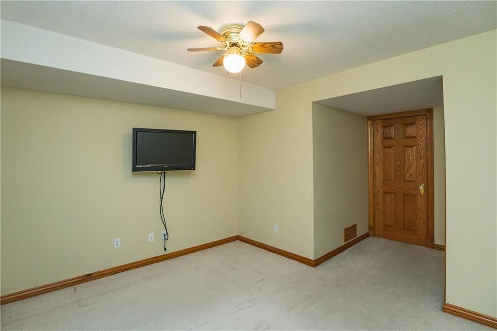 Photo 55 of 80 - 140 Debra Street, Lansing, KS 66043