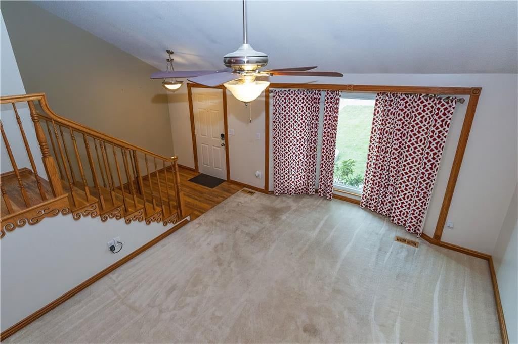 Photo 25 of 80 - 140 Debra Street, Lansing, KS 66043
