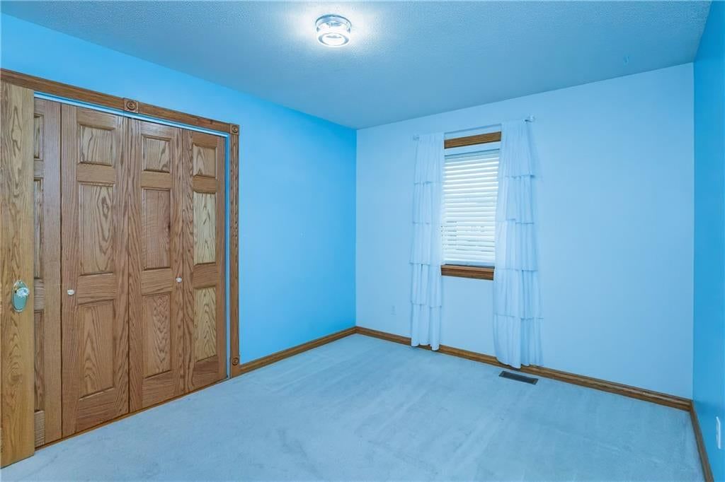 Photo 41 of 80 - 140 Debra Street, Lansing, KS 66043