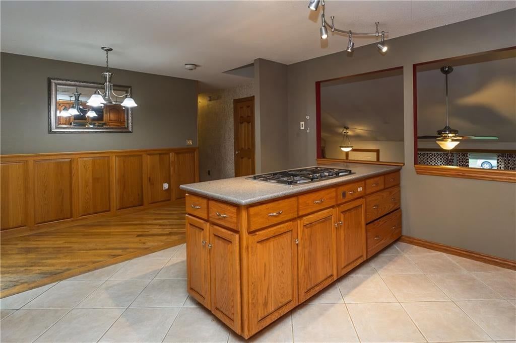 Photo 20 of 80 - 140 Debra Street, Lansing, KS 66043