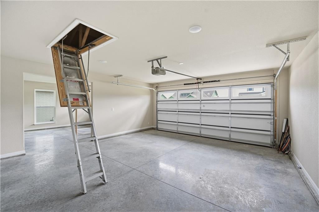 Photo 36 of 53 - 18420 W 195th Street, Spring Hill, KS 66083