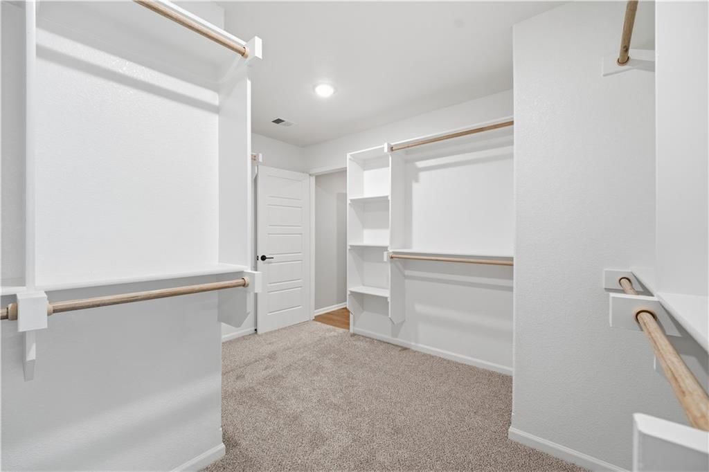 Photo 31 of 53 - 18420 W 195th Street, Spring Hill, KS 66083