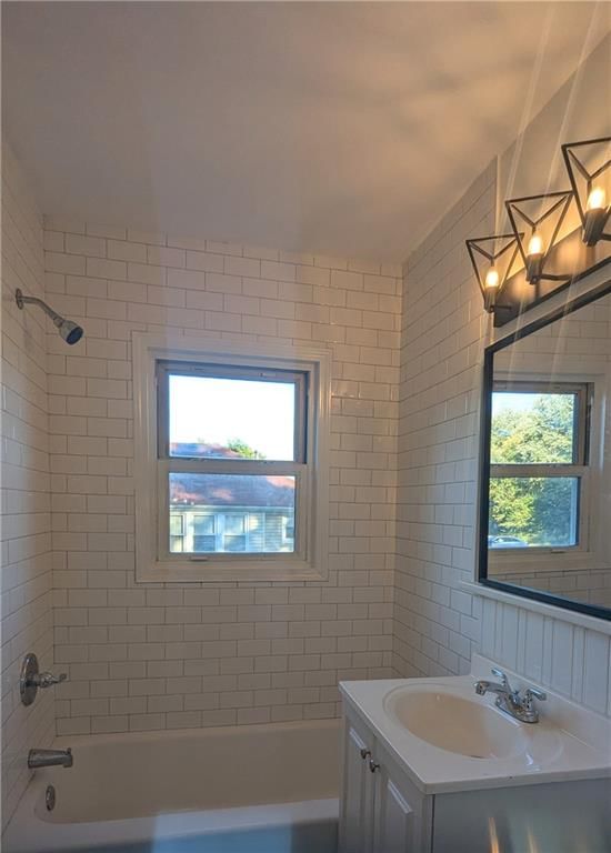 Tiled shower at 439 E Aberdeen Street, Independence, MO 64055