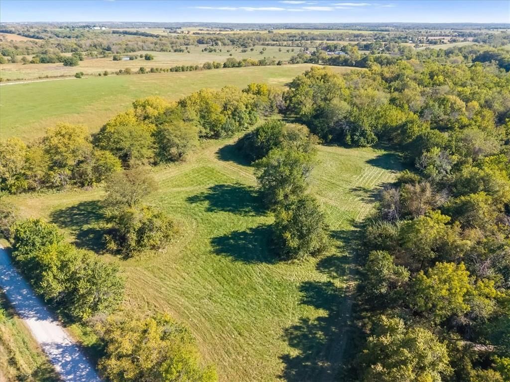 Photo 57 of 62 - 6759 W 351st Street, Louisburg, KS 66053
