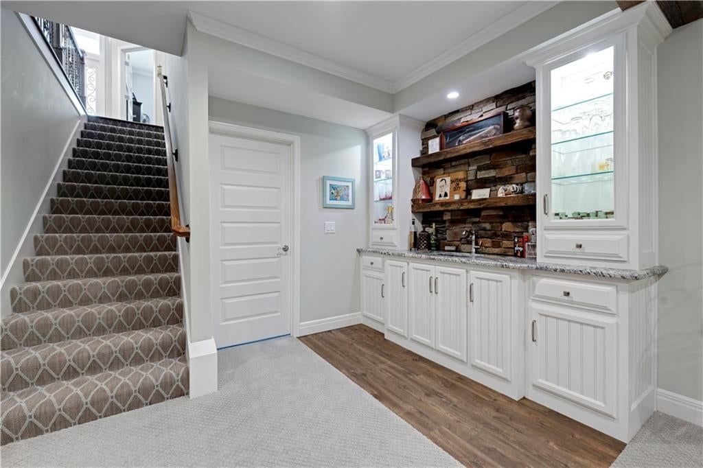 Wet bar at 16300 S Britton Street, Olathe, KS 66062