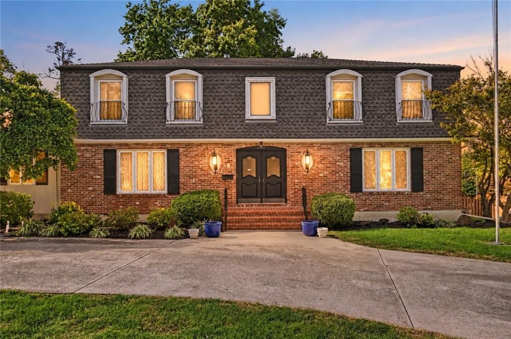 4950 Parish Drive, Roeland Park, KS