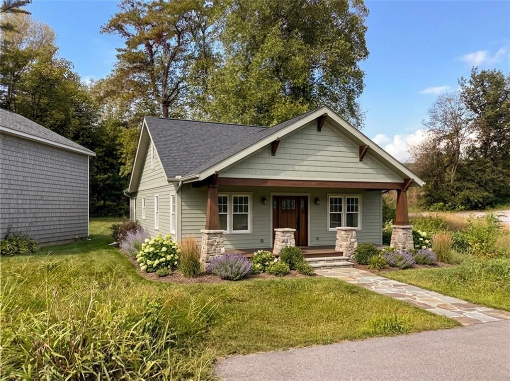 202 6th Avenue S, Greenwood, MO: listing photo 2