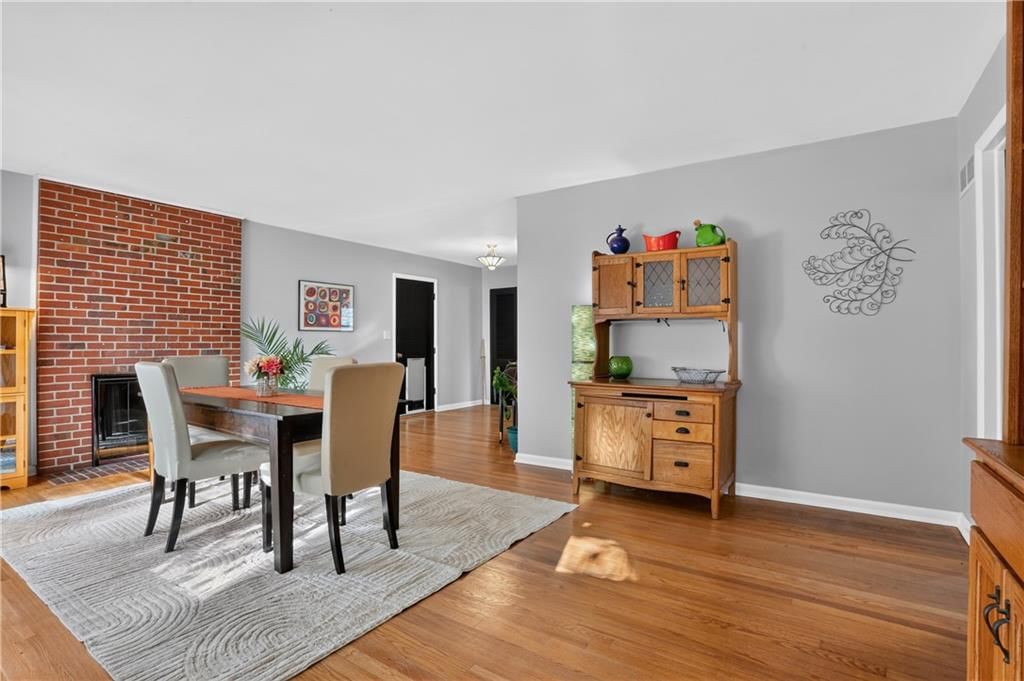 5019 Pawnee Drive, Roeland Park, KS: listing photo 2