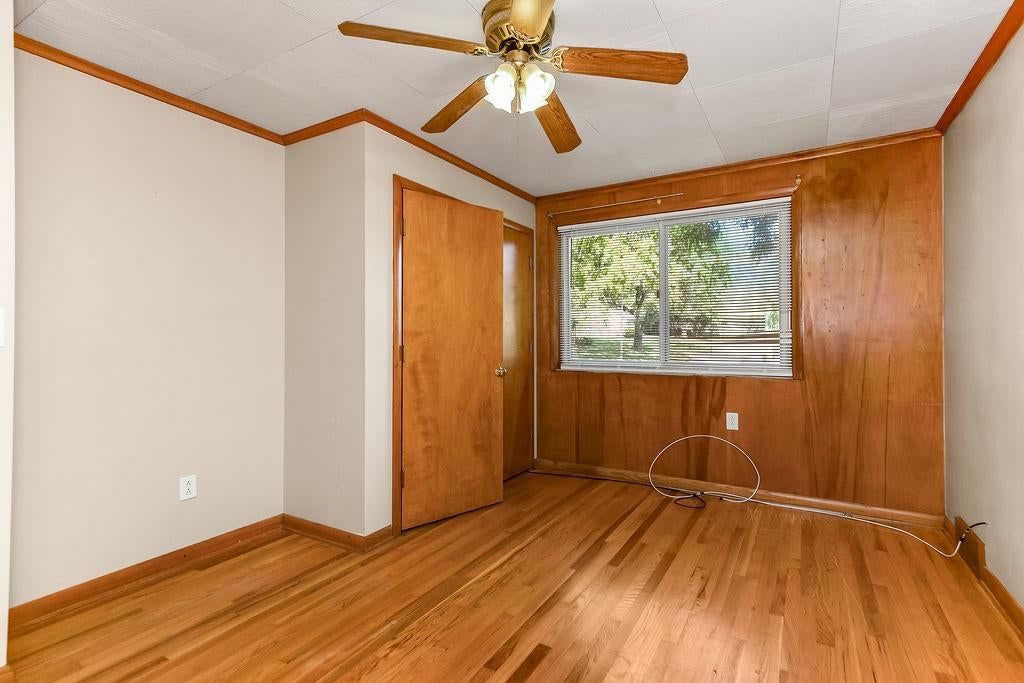 Photo 18 of 33 - 11801 E 45TH Terrace, Kansas City, MO 64133