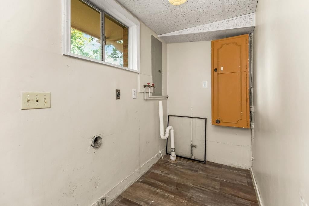Photo 25 of 33 - 11801 E 45TH Terrace, Kansas City, MO 64133