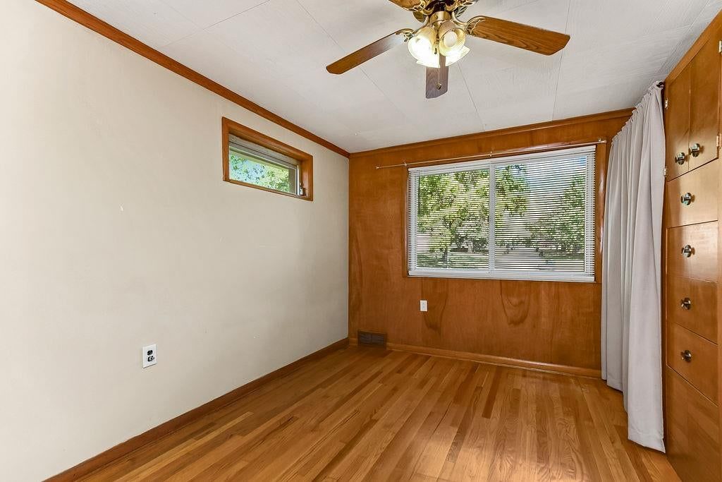 Photo 16 of 33 - 11801 E 45TH Terrace, Kansas City, MO 64133