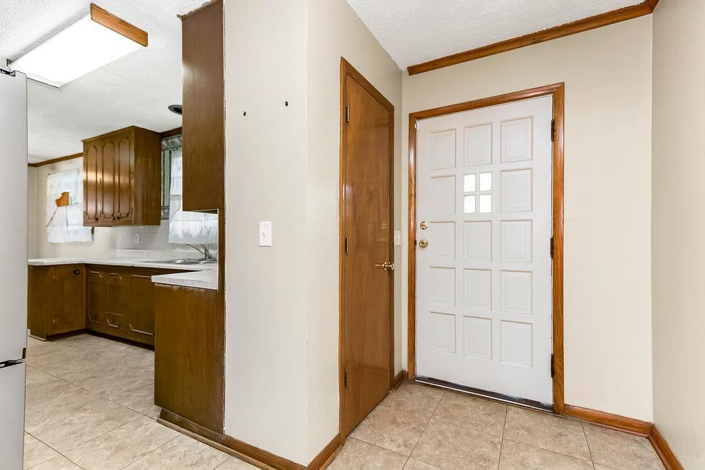 Photo 15 of 33 - 11801 E 45TH Terrace, Kansas City, MO 64133