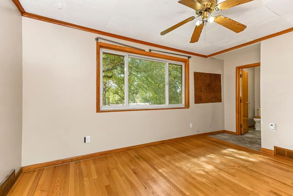 Photo 21 of 33 - 11801 E 45TH Terrace, Kansas City, MO 64133