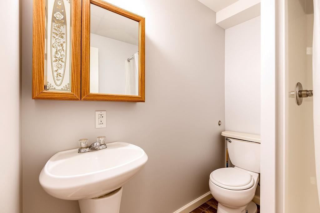 Photo 6 of 33 - 11801 E 45TH Terrace, Kansas City, MO 64133