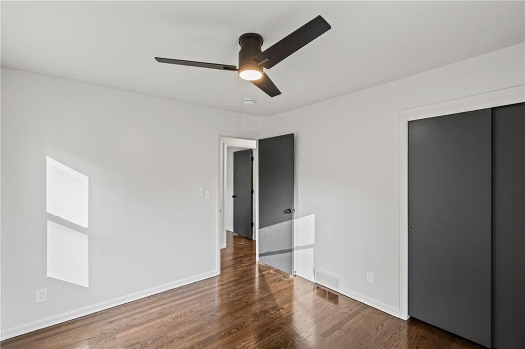 Photo 20 of 34 - 7312 Hedges Avenue, Raytown, MO 64133