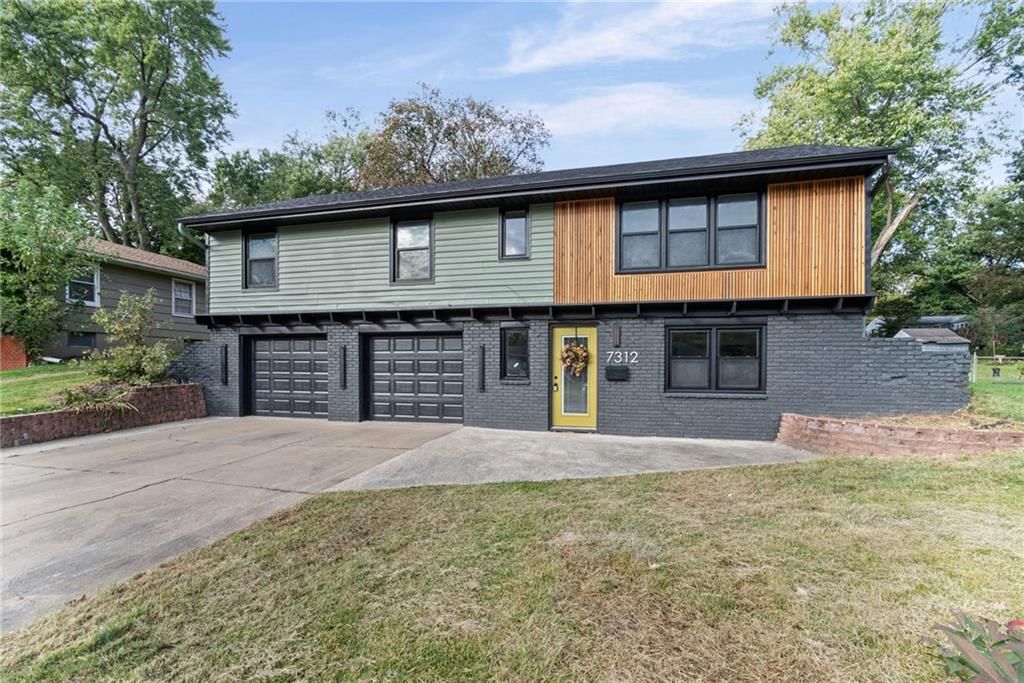 7312 Hedges Avenue, Raytown, MO: listing photo 2