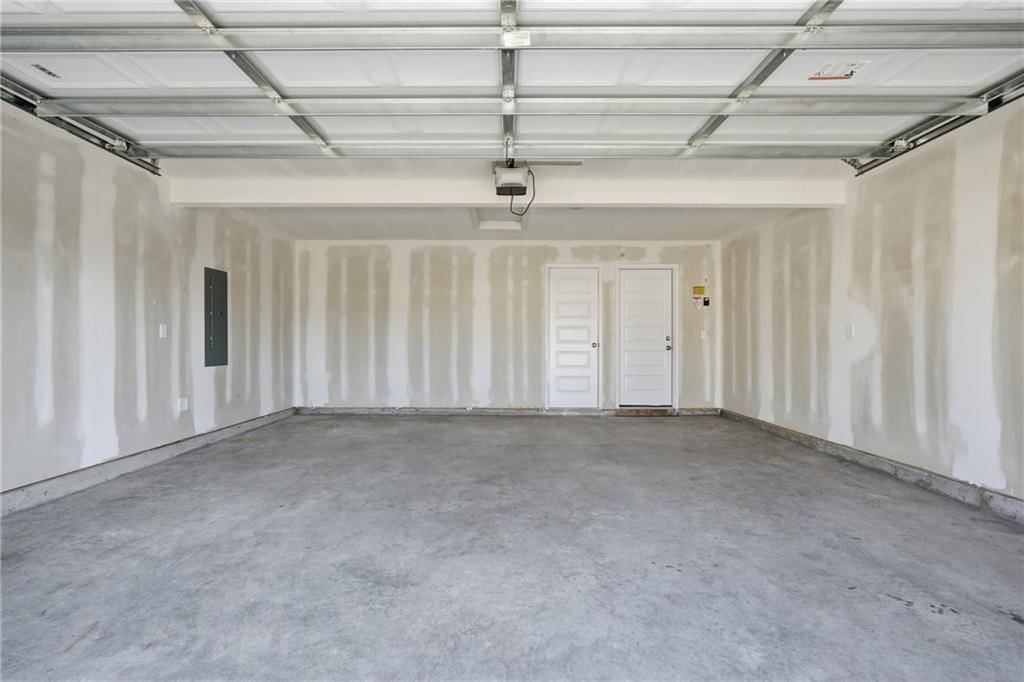 Photo 9 of 9 - 1606 SW 10th Terrace, Oak Grove, MO 64075