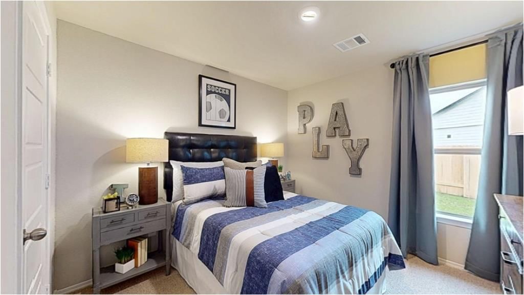 Photo 10 of 13 - 1616 SW 9th Street, Oak Grove, MO 64075