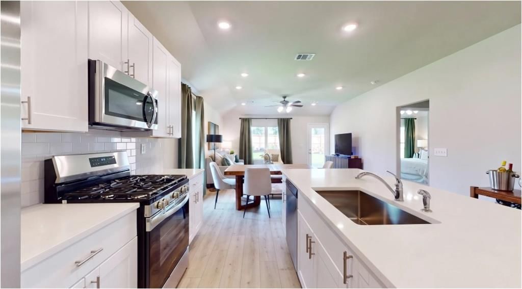 Open floor plan at 1616 SW 9th Street, Oak Grove, MO 64075