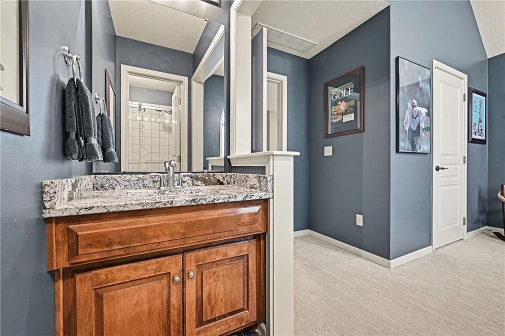 Photo 24 of 34 - 10139 N Montgall Avenue, Kansas City, MO 64155