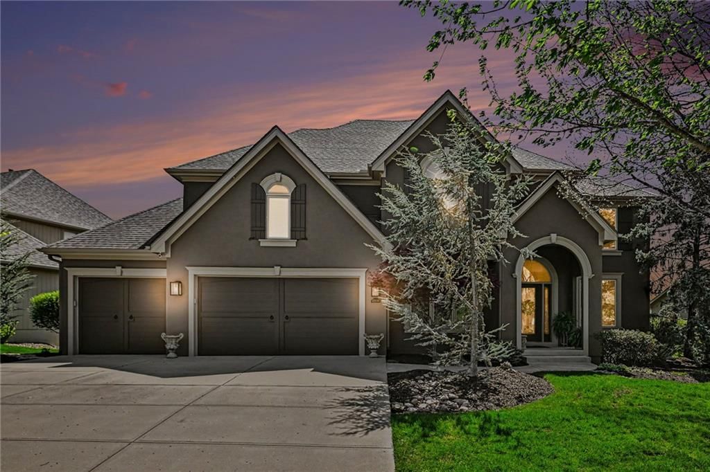 10139 N Montgall Avenue, Kansas City, MO: listing photo 2