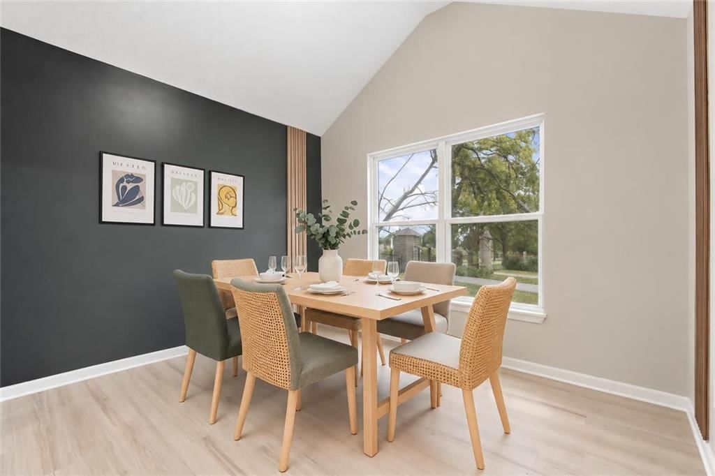 Photo 8 of 27 - 703 W. Lawrence Street, Spring Hill, KS 66083