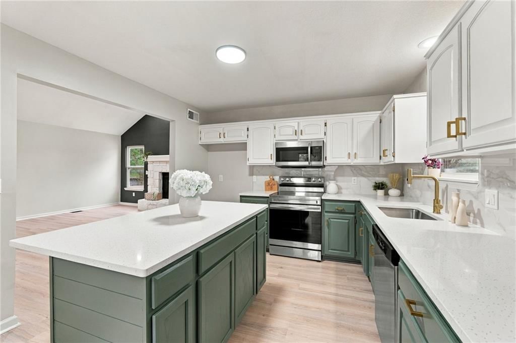 Photo 5: open floor plan, 703 W. Lawrence Street, Spring Hill, KS 66083