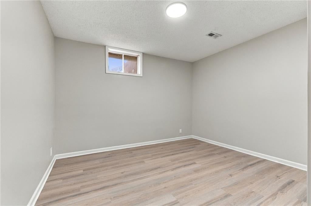 Photo 22 of 27 - 703 W. Lawrence Street, Spring Hill, KS 66083