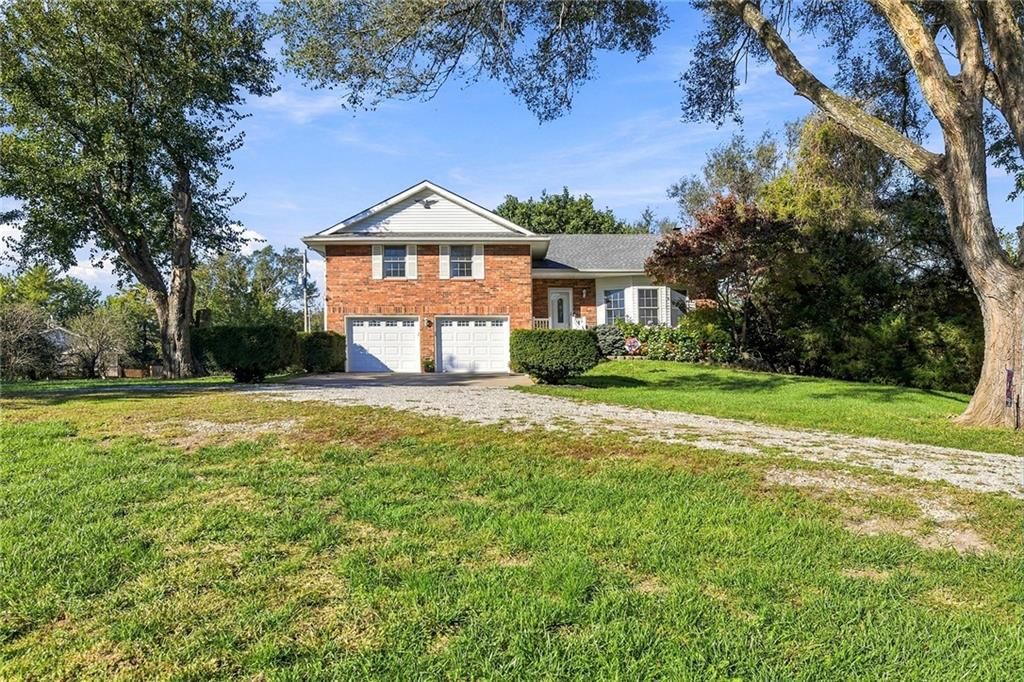 3050 Tonganoxie Road, Leavenworth, KS