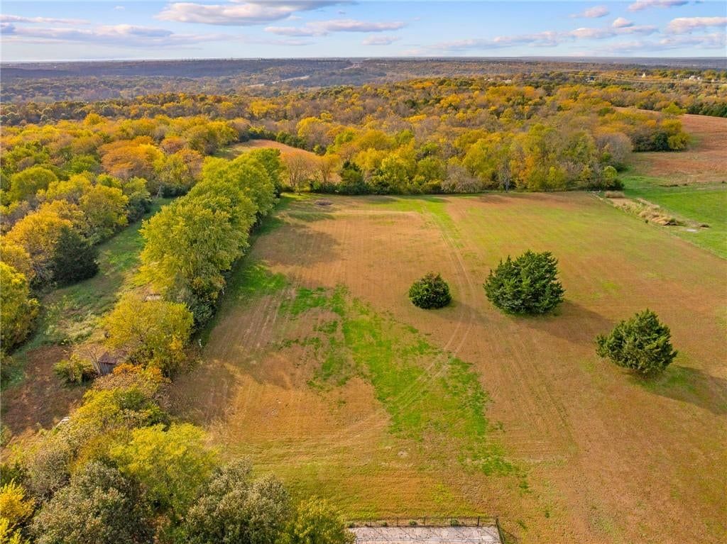 Photo 62 of 70 - 9260 Oakcrest Drive, Lenexa, KS 66227