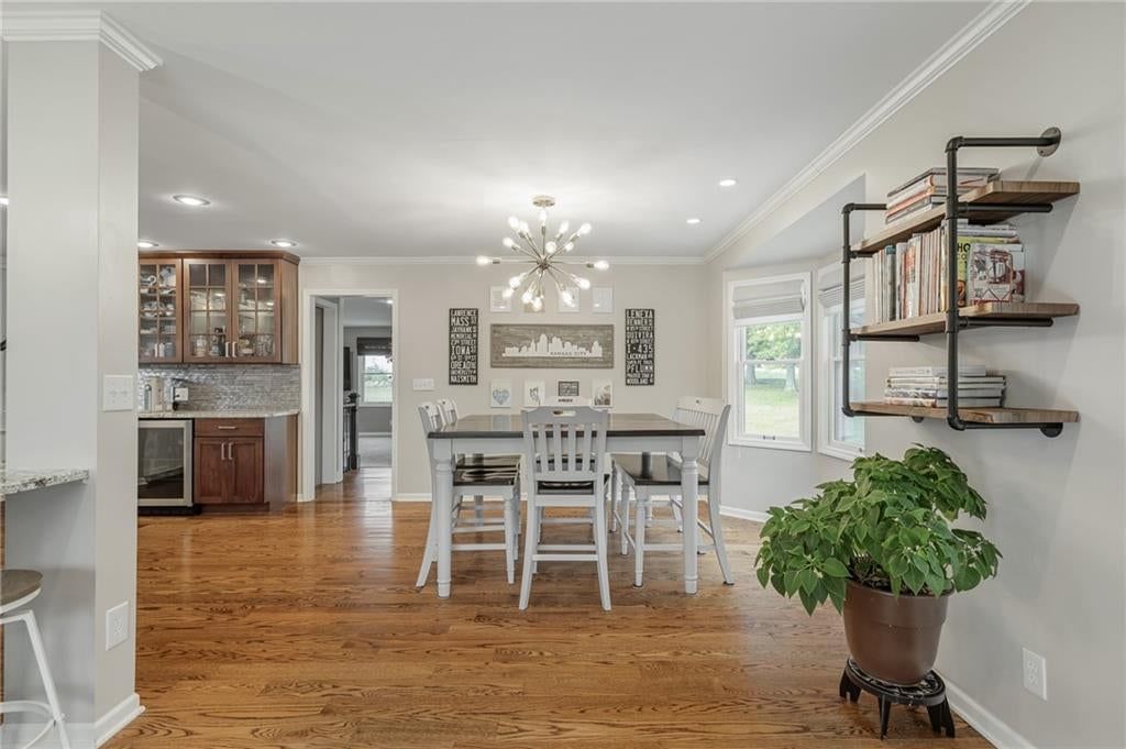 Photo 22 of 70 - 9260 Oakcrest Drive, Lenexa, KS 66227