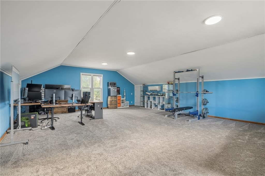 Photo 64 of 70 - 9260 Oakcrest Drive, Lenexa, KS 66227