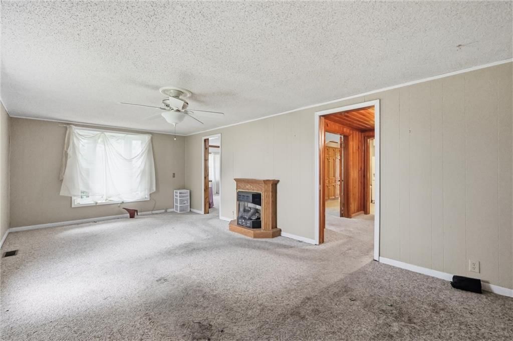 Photo 9 of 35 - 24 Fairview Avenue, Liberty, MO 64068