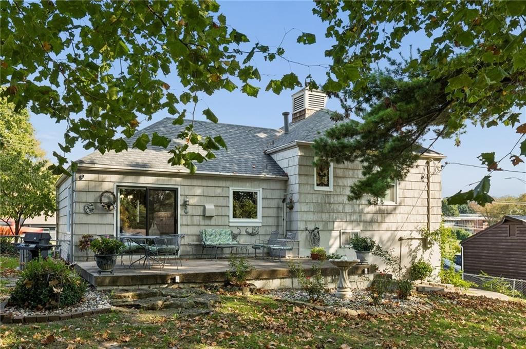 Photo 31 of 32 - 1513 NE Englewood Road, Kansas City, MO 64118