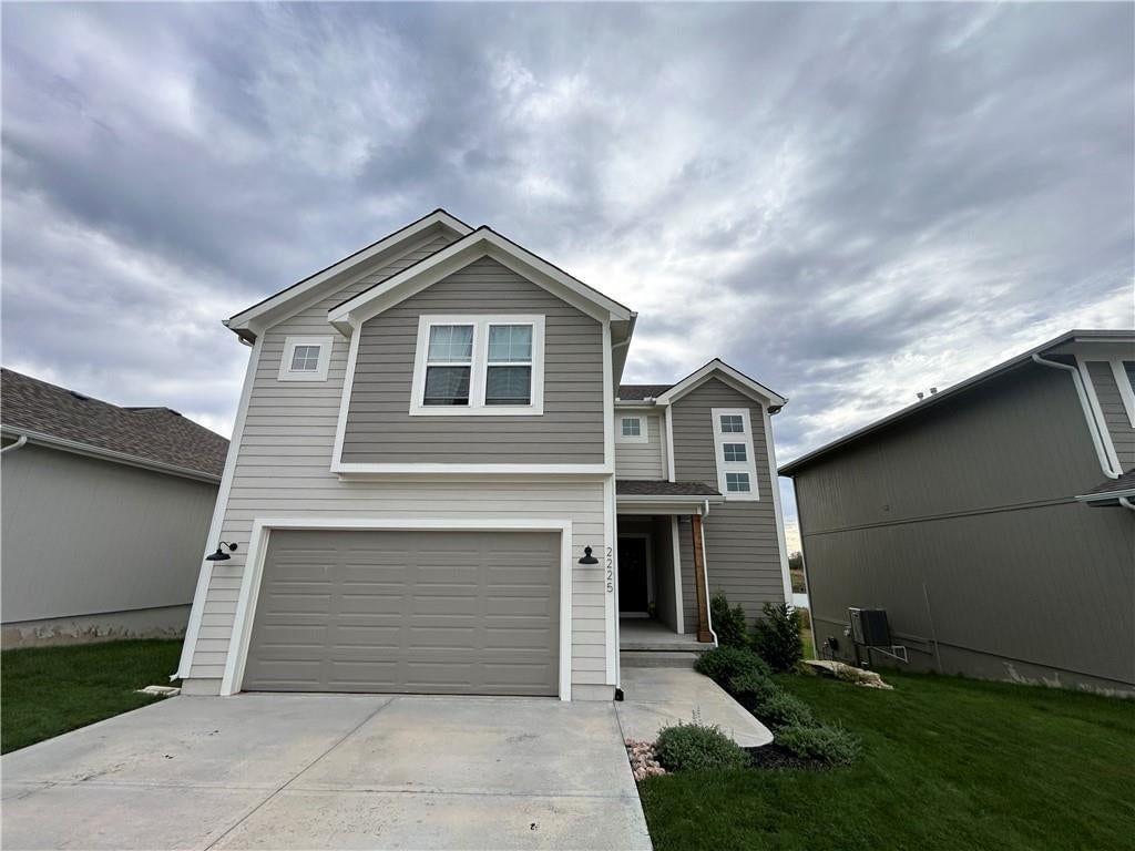 2225 NW 94th Street, Kansas City, MO