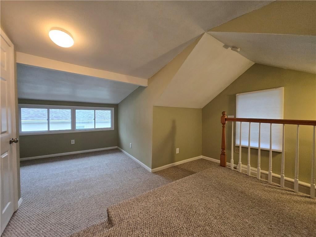 Carpet at 100 S Willis Avenue, Independence, MO 64050