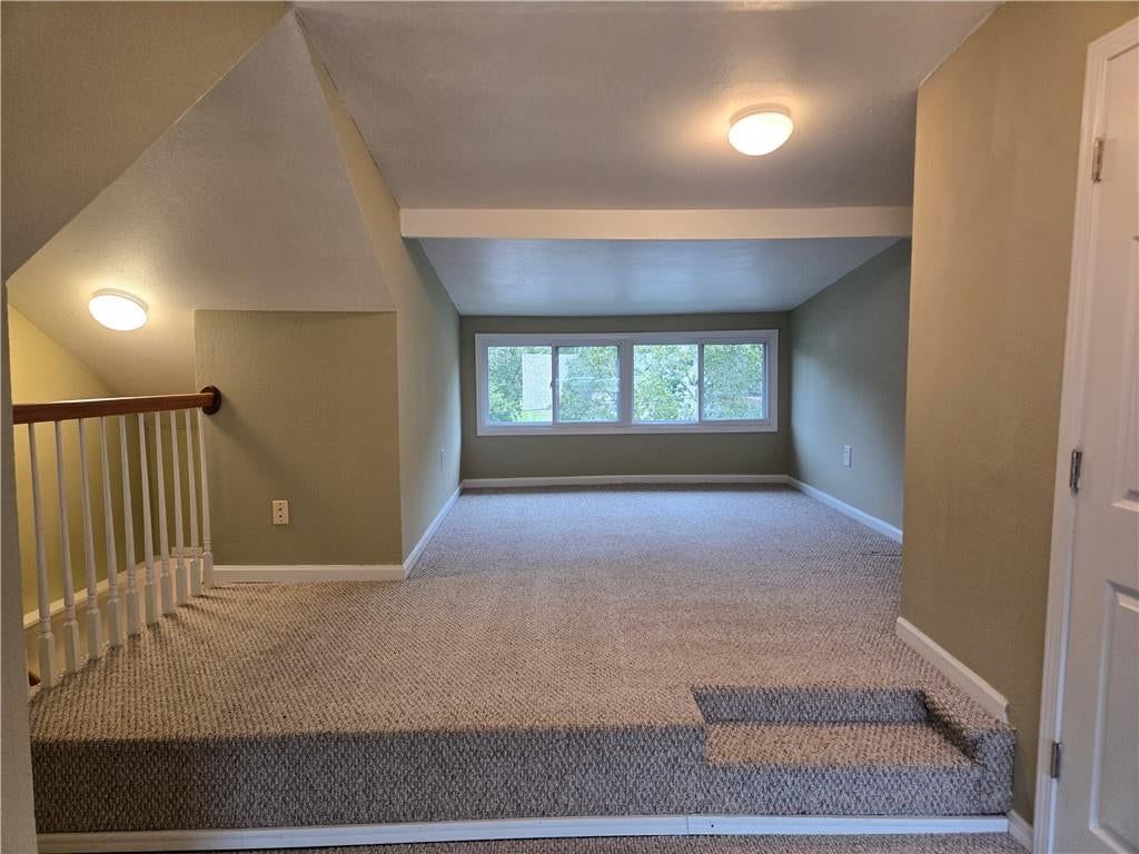 Tray ceiling at 100 S Willis Avenue, Independence, MO 64050